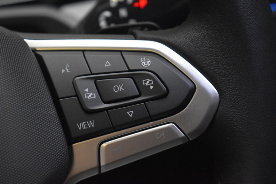 Volkswagen Passat Variant 1.5 eTSI Business Lane ACC Massage Camera