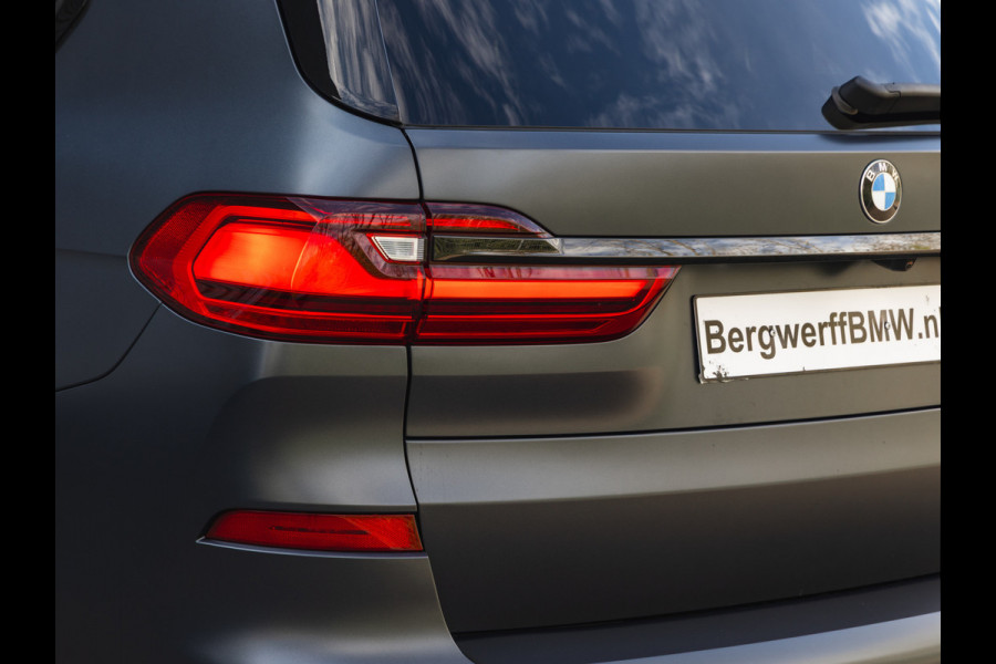 BMW X7 M50i - 6-Zits - Edition ''Dark Shadow'' - 1-Hand - Bowers & Wilkins - Standkachel