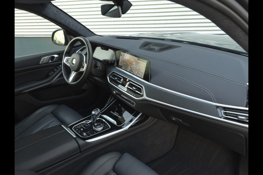BMW X7 M50i - 6-Zits - Edition ''Dark Shadow'' - 1-Hand - Bowers & Wilkins - Standkachel