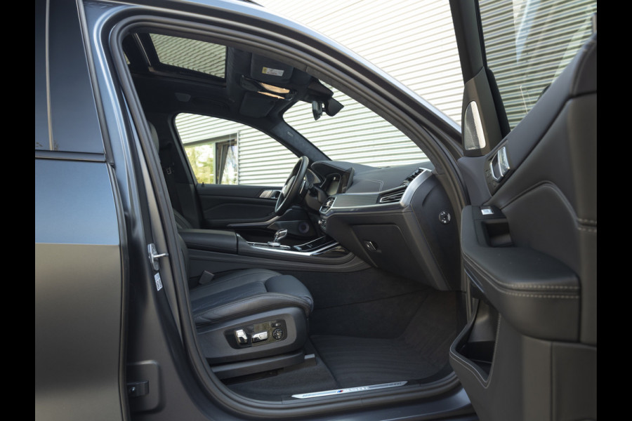 BMW X7 M50i - 6-Zits - Edition ''Dark Shadow'' - 1-Hand - Bowers & Wilkins - Standkachel