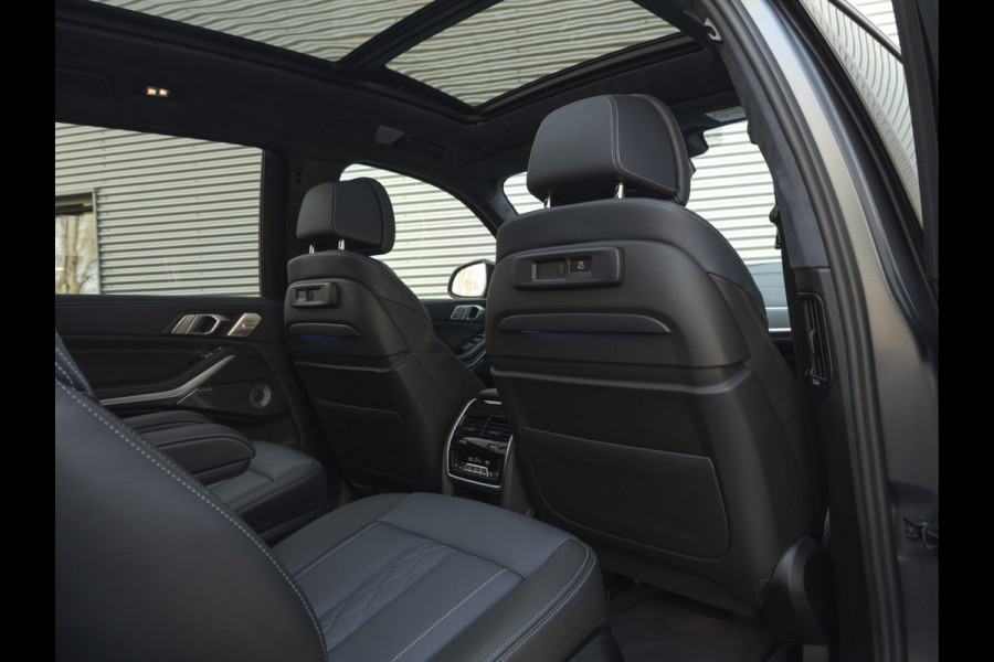 BMW X7 M50i - 6-Zits - Edition ''Dark Shadow'' - 1-Hand - Bowers & Wilkins - Standkachel