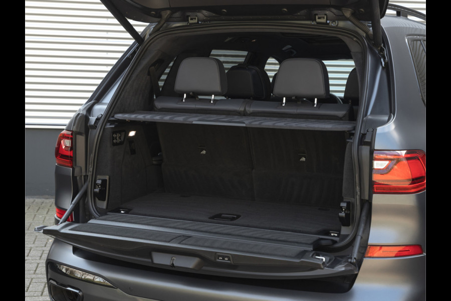 BMW X7 M50i - 6-Zits - Edition ''Dark Shadow'' - 1-Hand - Bowers & Wilkins - Standkachel