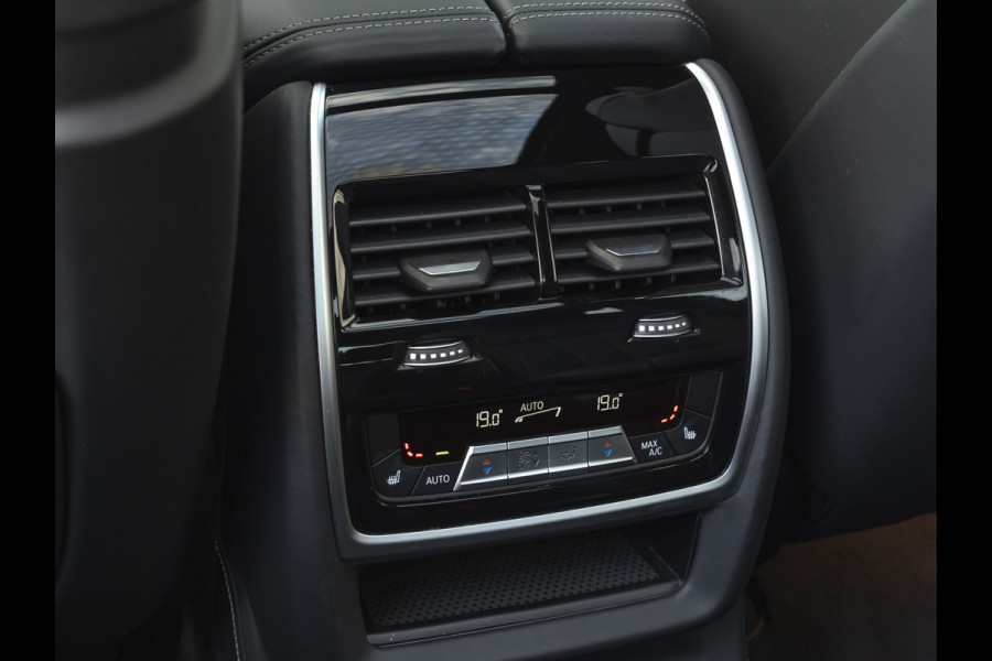 BMW X7 M50i - 6-Zits - Edition ''Dark Shadow'' - 1-Hand - Bowers & Wilkins - Standkachel