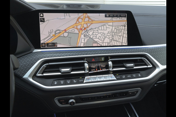 BMW X7 M50i - 6-Zits - Edition ''Dark Shadow'' - 1-Hand - Bowers & Wilkins - Standkachel