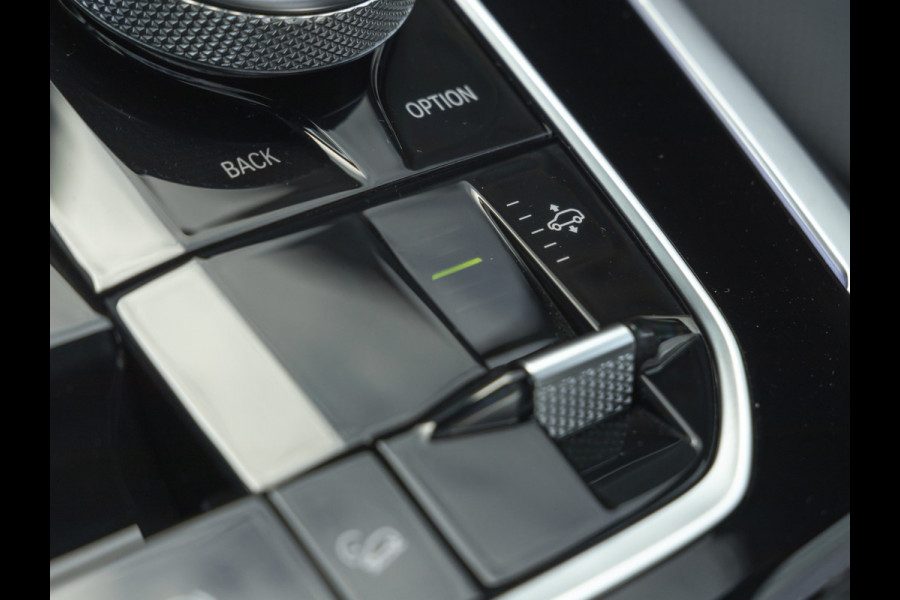 BMW X7 M50i - 6-Zits - Edition ''Dark Shadow'' - 1-Hand - Bowers & Wilkins - Standkachel