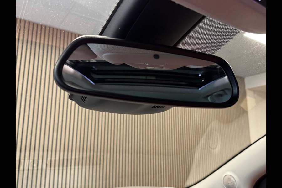 Citroën C3 Aircross 1.2 PureTech S&S Shine PANORAMADAK NAVIGATIE TREKHAAK APPLE CARPLAY AIRCO CRUISE PDC