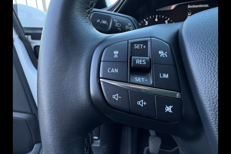 Ford Fiesta 1.0 EcoBoost Titanium NIEUWE RIEM / WINTERPACK / INPARKEREN / LMV / CARPLAY / NAVIGATIE / ACC / CAMERA