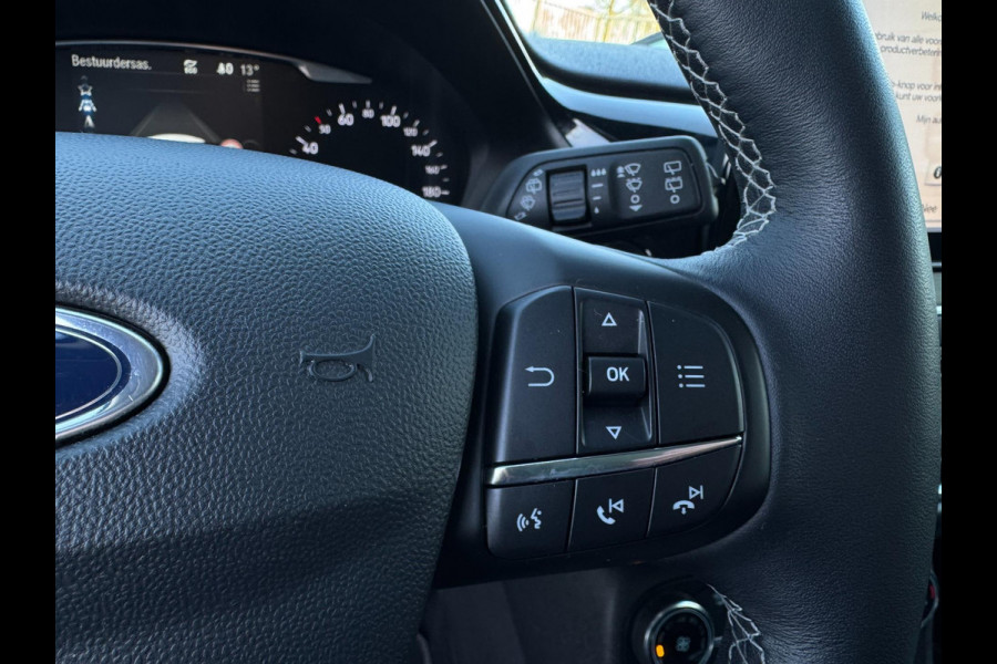Ford Fiesta 1.0 EcoBoost Titanium NIEUWE RIEM / WINTERPACK / INPARKEREN / LMV / CARPLAY / NAVIGATIE / ACC / CAMERA