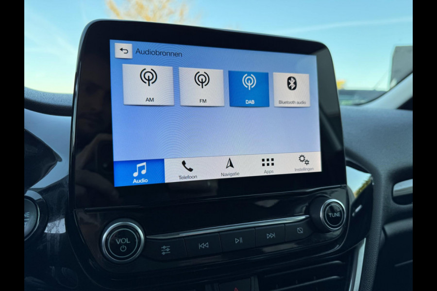 Ford Fiesta 1.0 EcoBoost Titanium NIEUWE RIEM / WINTERPACK / INPARKEREN / LMV / CARPLAY / NAVIGATIE / ACC / CAMERA