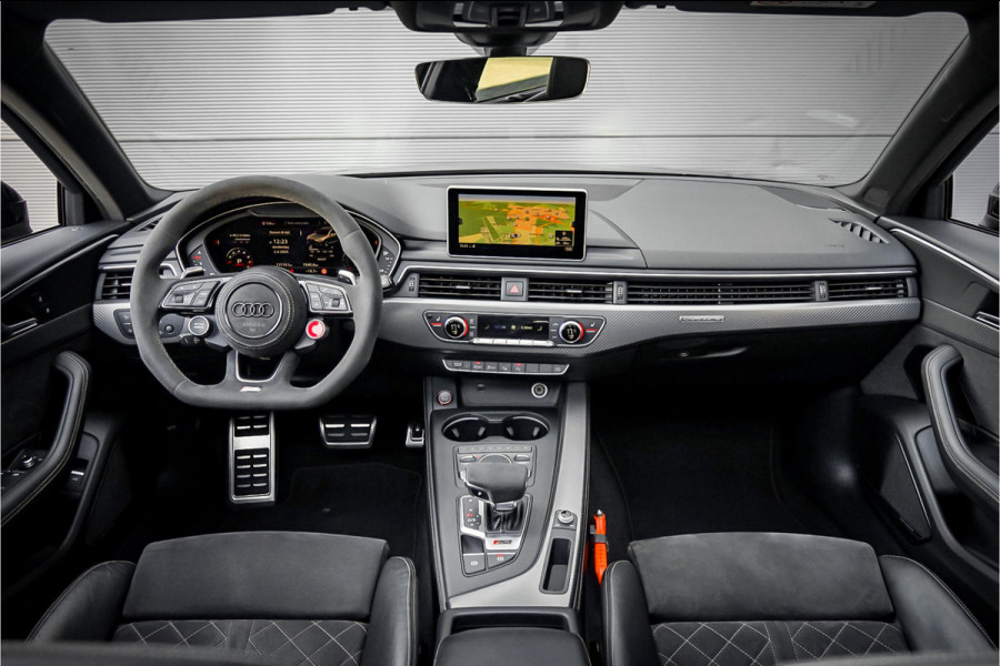 Audi A4 Avant 2.9 TFSI RS 4 Quattro Pano ACC B&O Sportuitlaat