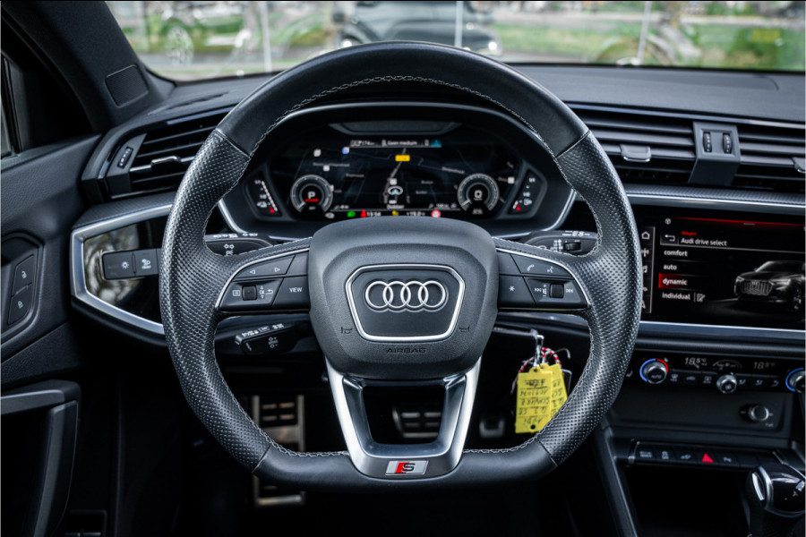 Audi Q3 Sportback 45 TFSI e S Edition ** 19inch ** Black Optic