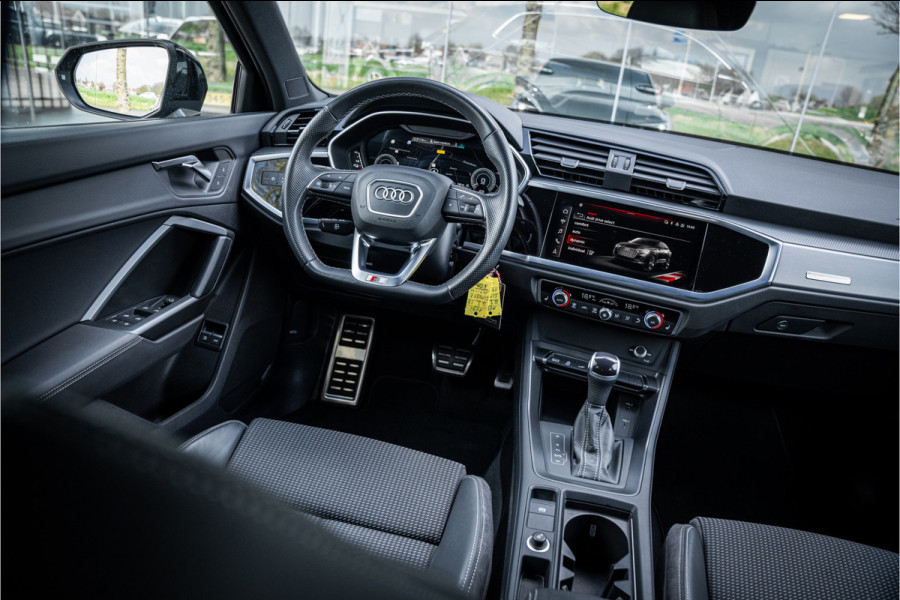 Audi Q3 Sportback 45 TFSI e S Edition ** 19inch ** Black Optic