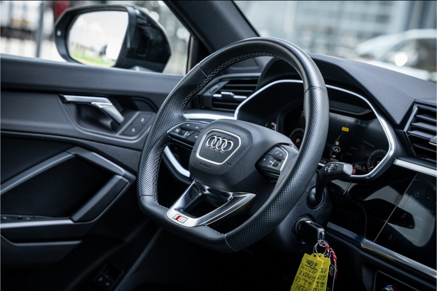 Audi Q3 Sportback 45 TFSI e S Edition ** 19inch ** Black Optic
