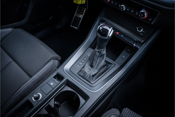Audi Q3 Sportback 45 TFSI e S Edition ** 19inch ** Black Optic
