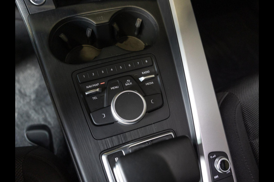 Audi A4 Limousine 35 TFSI Sport Lease Edition / 150pk / Apple Carplay / Cruise
