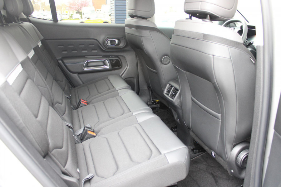 Citroën C5 Aircross 1.6 Plug-in 225PK Hybrid FEEL | 18" LICHTMETALEN VELGEN | NAVIGATIE | APPLE CARPLAY/ANDROID AUTO | ACHTERUITRIJ CAMERA | CLIMATE CONTROL | DAB+ RADIO | KEYLESS ENTRY/START | ADAPTIVE CRUISE CONTROL |