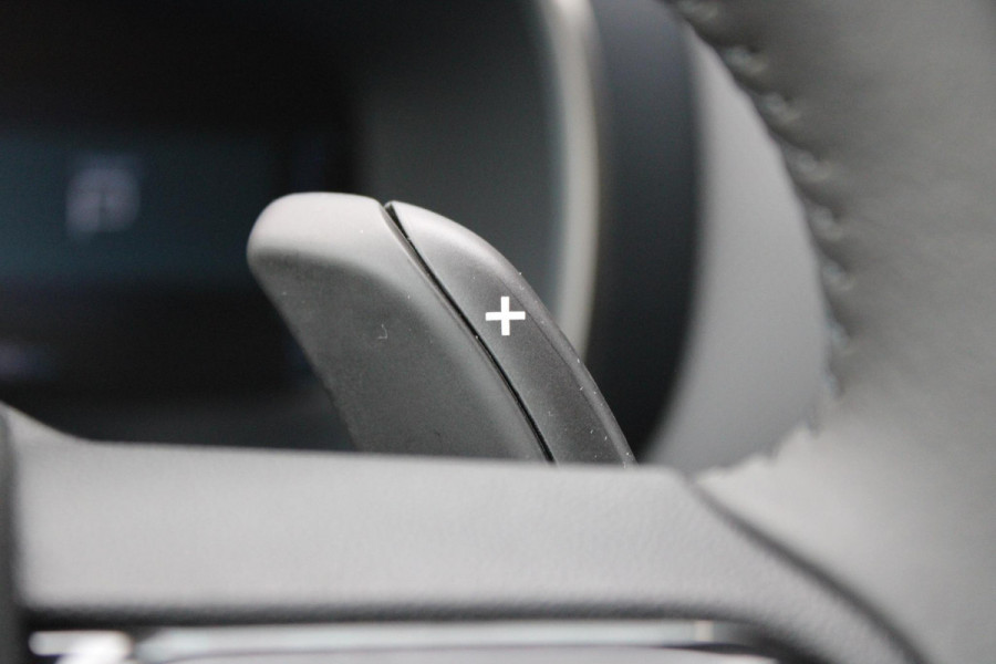 Citroën C5 Aircross 1.6 Plug-in 225PK Hybrid FEEL | 18" LICHTMETALEN VELGEN | NAVIGATIE | APPLE CARPLAY/ANDROID AUTO | ACHTERUITRIJ CAMERA | CLIMATE CONTROL | DAB+ RADIO | KEYLESS ENTRY/START | ADAPTIVE CRUISE CONTROL |