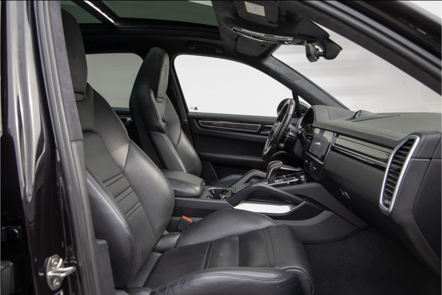 Porsche Cayenne 4.0 Turbo Pano, Burmester, Ceramic, Sportuitlaat, VOL 550 pk