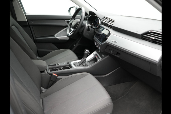 Audi Q3 Sportback 45 TFSI e Edition Plug in Hybrid Nano Grey Metallic 245pk PHEV | Navigatie | Adaptive Cruise | Trekhaak af Fabriek | Stoelverwarming | DAB | Climate Control | Virtual |