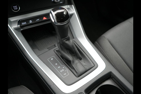 Audi Q3 Sportback 45 TFSI e Edition Plug in Hybrid Nano Grey Metallic 245pk PHEV | Navigatie | Adaptive Cruise | Trekhaak af Fabriek | Stoelverwarming | DAB | Climate Control | Virtual |