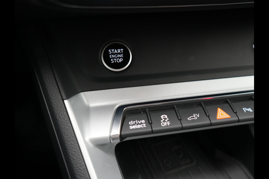 Audi Q3 Sportback 45 TFSI e Edition Plug in Hybrid Nano Grey Metallic 245pk PHEV | Navigatie | Adaptive Cruise | Trekhaak af Fabriek | Stoelverwarming | DAB | Climate Control | Virtual |