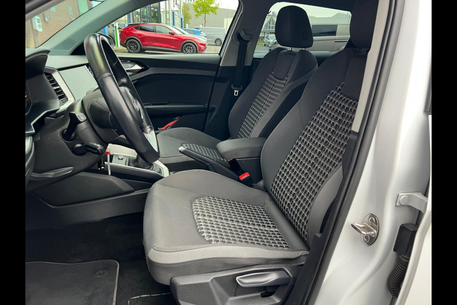 Audi A1 Sportback 25 TFSI S-Line