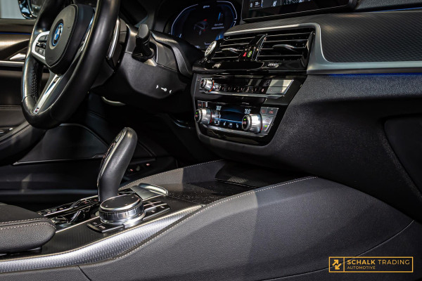 BMW 5 Serie 530e|M-sport|20inch|Pano|H&K|Cam|Trekhaak|Dealer