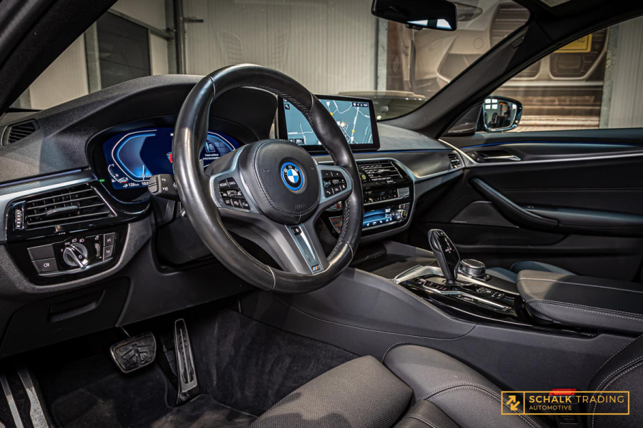 BMW 5 Serie 530e|M-sport|20inch|Pano|H&K|Cam|Trekhaak|Dealer