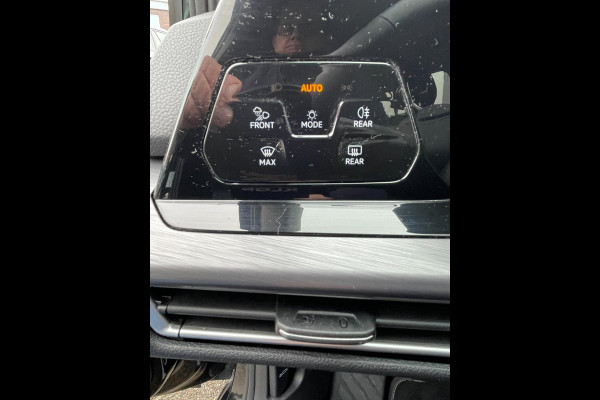 Volkswagen Golf 1.5 eTSI Style