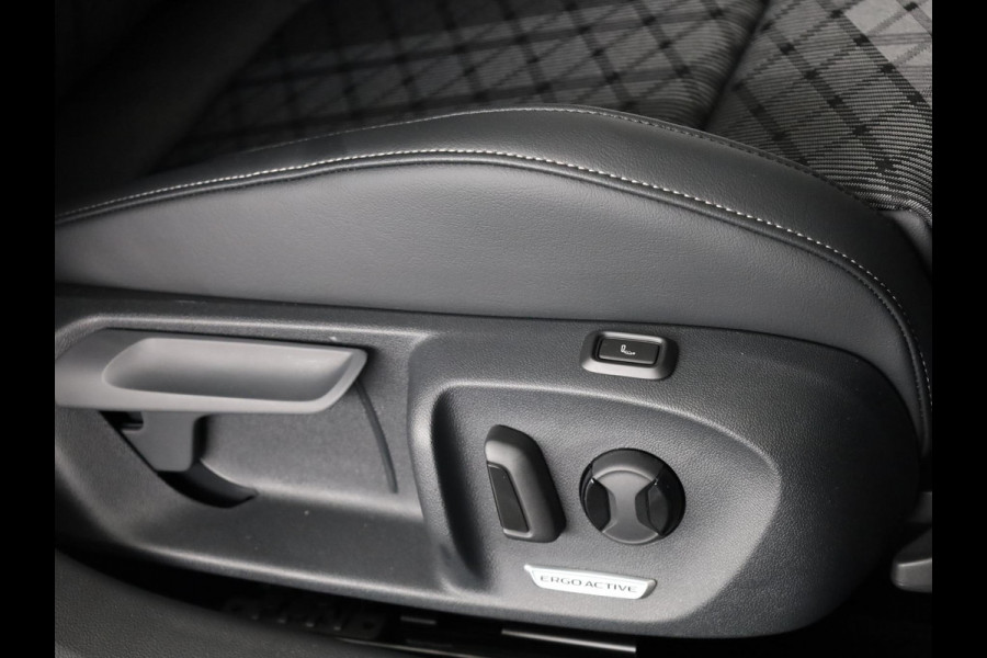 Volkswagen Passat Variant R-Line-Edition 1.5 eHybrid 150 kW / 204 pk Variant