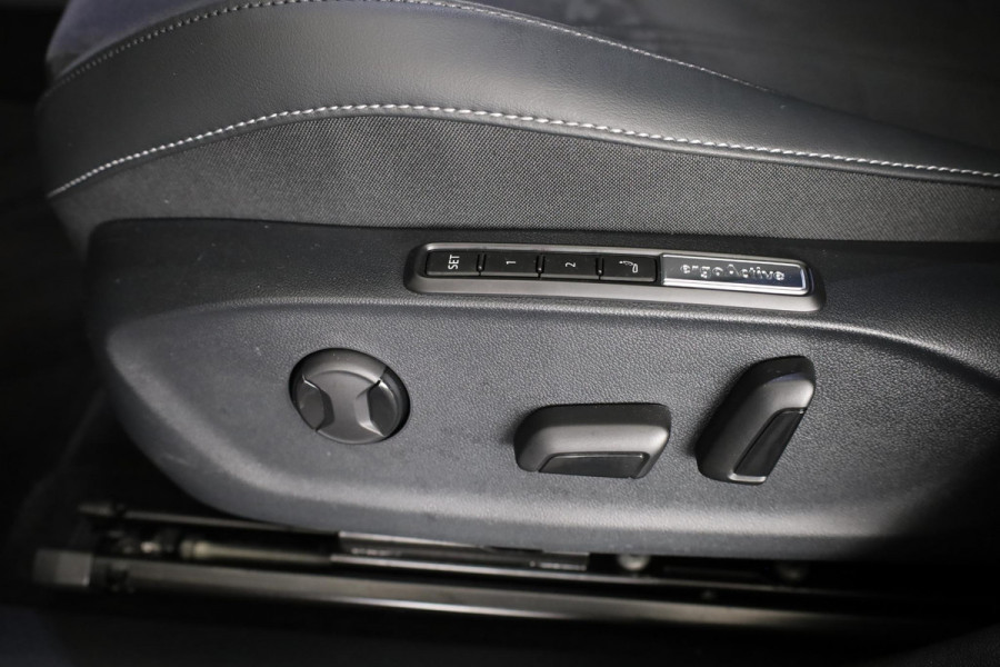 Volkswagen ID.7 Tourer Pro Business 77 kWh | Head-up display| Massage stoelen |  Led matrix | Achteruitrijcamera |