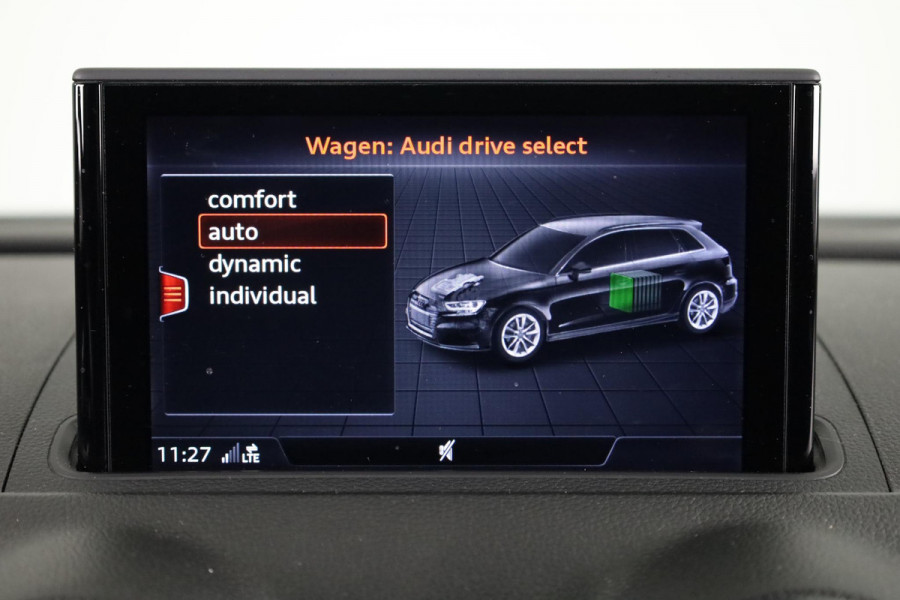 Audi A3 Sportback 40 e-tron Advance Sport 204pk Plug in Hybrid | Navigatie via App | Climatronic | Lichtmetalen velgen | S-line exterieur