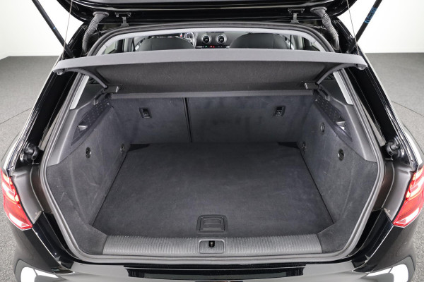 Audi A3 Sportback 40 e-tron Advance Sport 204pk Plug in Hybrid | Navigatie via App | Climatronic | Lichtmetalen velgen | S-line exterieur