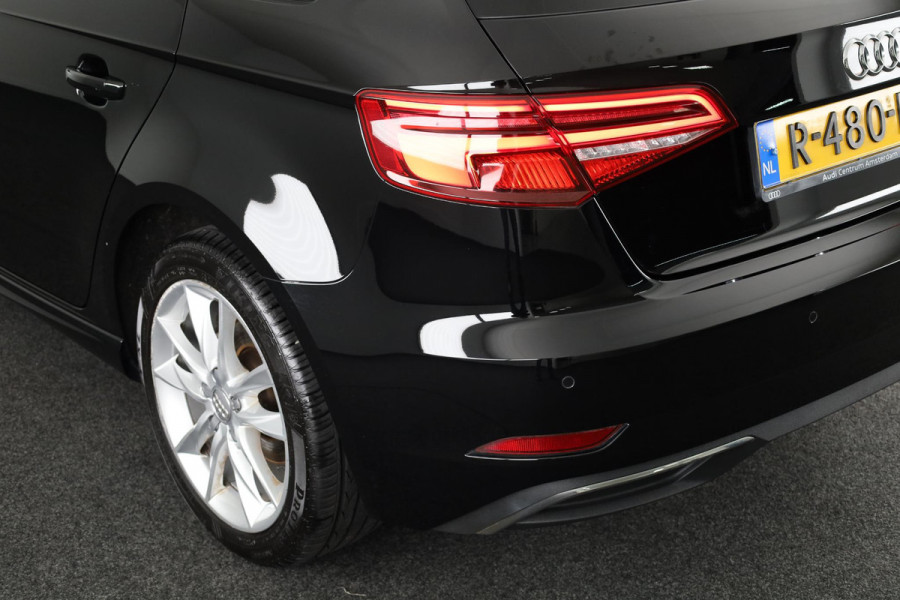 Audi A3 Sportback 40 e-tron Advance Sport 204pk Plug in Hybrid | Navigatie via App | Climatronic | Lichtmetalen velgen | S-line exterieur