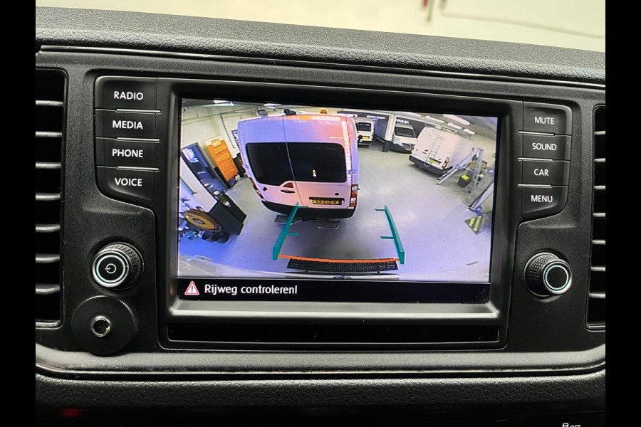 Volkswagen Crafter 35 2.0 TDI 140pk euro6 L3H3 Highline Servicewagen Sortimo inrichting Victron V230 Standkachel RIJKLAARPRIJS!