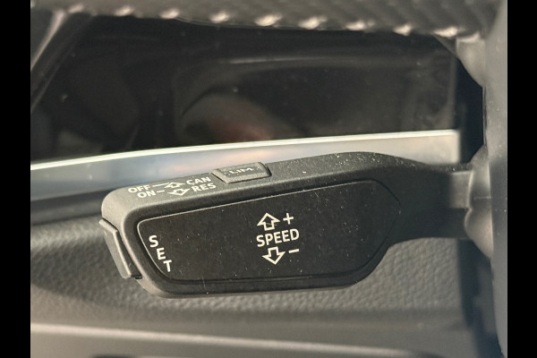 Audi Q3 40 TFSI 190pk QUATTRO S-Line Panodak|Dodehoek|Matrix