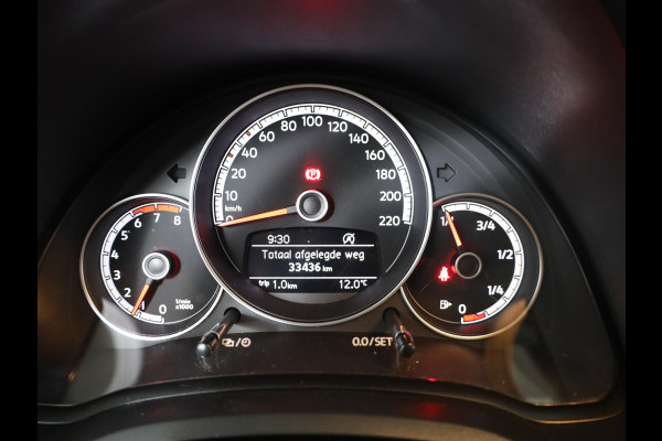 Volkswagen up! 1.0 Clima| Camera|  | Parkeersensoren achter|  Cruise control| |Verlengde garantie| Navigatie via App