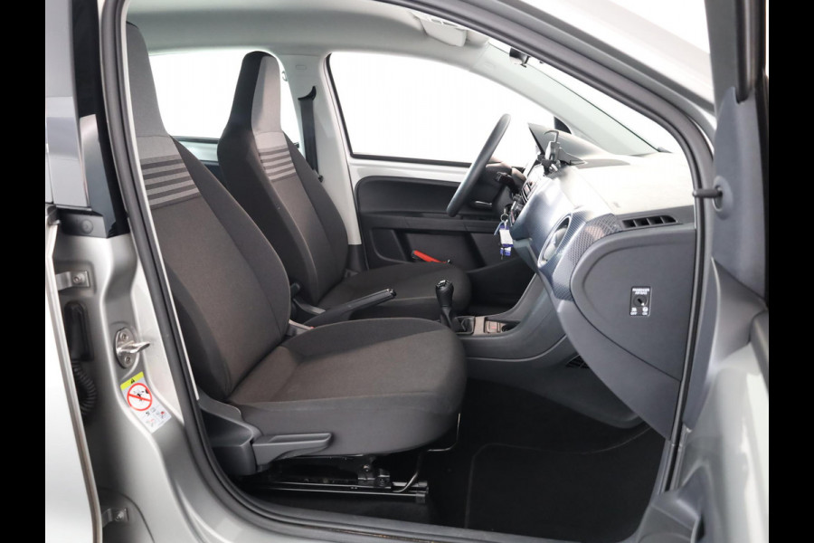 Volkswagen up! 1.0 Clima| Camera|  | Parkeersensoren achter|  Cruise control| |Verlengde garantie| Navigatie via App