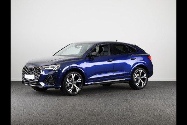 Audi Q3 Sportback 35 TFSI S Edition Competition leder interieur met rode stiksels, comfortsleutel, adaptive cruise control, verwarmbare voorstoelen, optiekpakket zwart plus