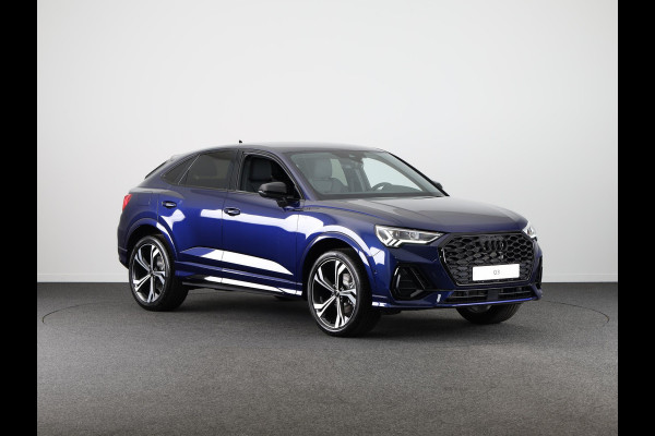 Audi Q3 Sportback 35 TFSI S Edition Competition leder interieur met rode stiksels, comfortsleutel, adaptive cruise control, verwarmbare voorstoelen, optiekpakket zwart plus