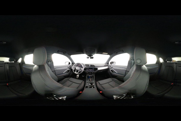 Audi Q3 Sportback 35 TFSI S Edition Competition leder interieur met rode stiksels, comfortsleutel, adaptive cruise control, verwarmbare voorstoelen, optiekpakket zwart plus