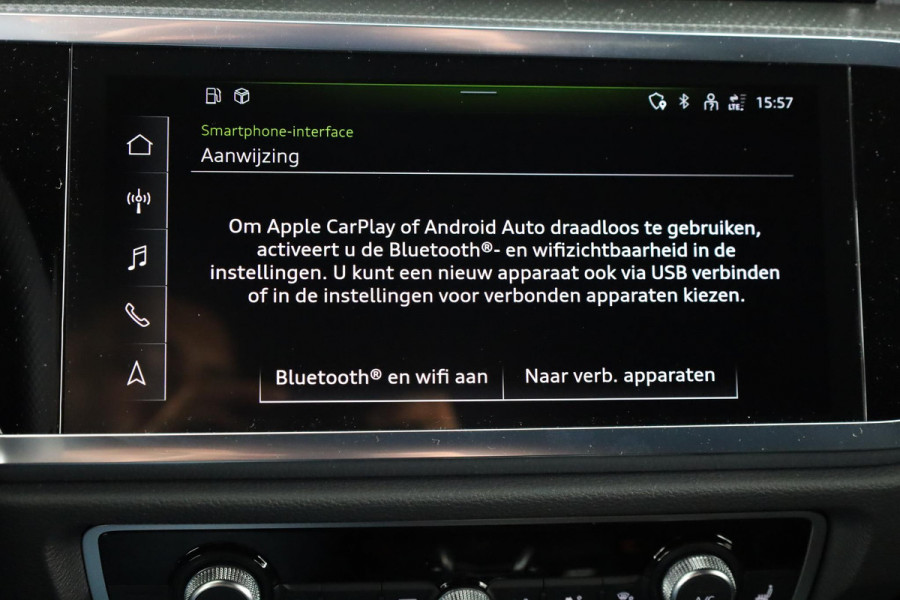 Audi Q3 Sportback 35 TFSI S Edition Competition leder interieur met rode stiksels, comfortsleutel, adaptive cruise control, verwarmbare voorstoelen, optiekpakket zwart plus