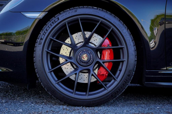 Porsche 911 3.0 Targa 4 GTS 991.2 / PTV+ / Camera / Bose