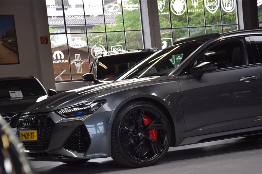 Audi A6 Avant RS 6 TFSI Quattro Dynamic Plus Pakket|Panoramadak|Keramisch|BTW|Achterasbesturing|Dealer Onderhouden