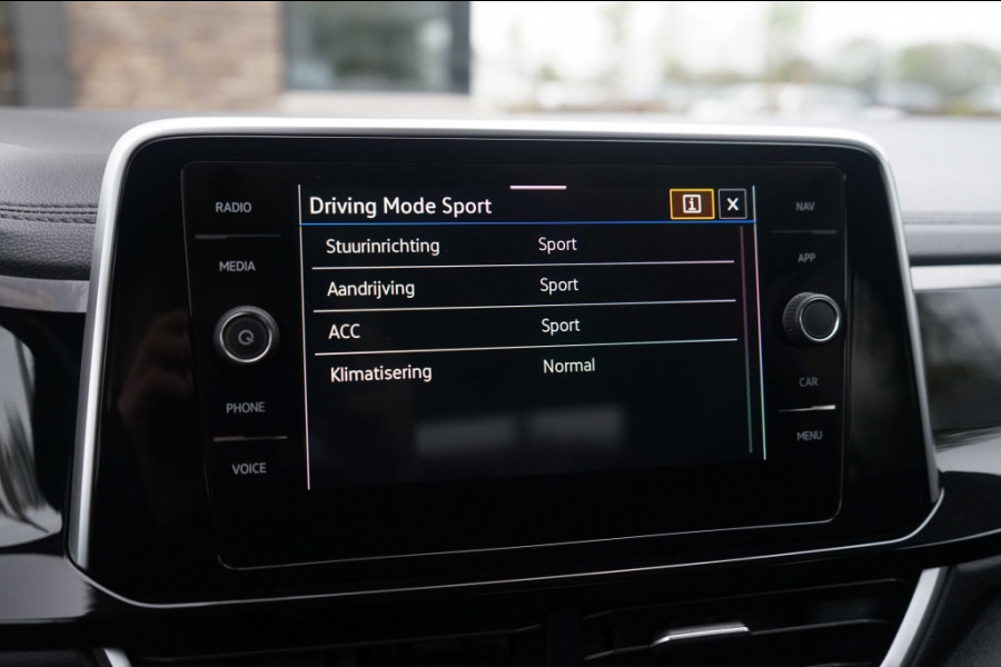 Volkswagen T-Roc 1.5 TSI DSG R-Line Facelift 150PK