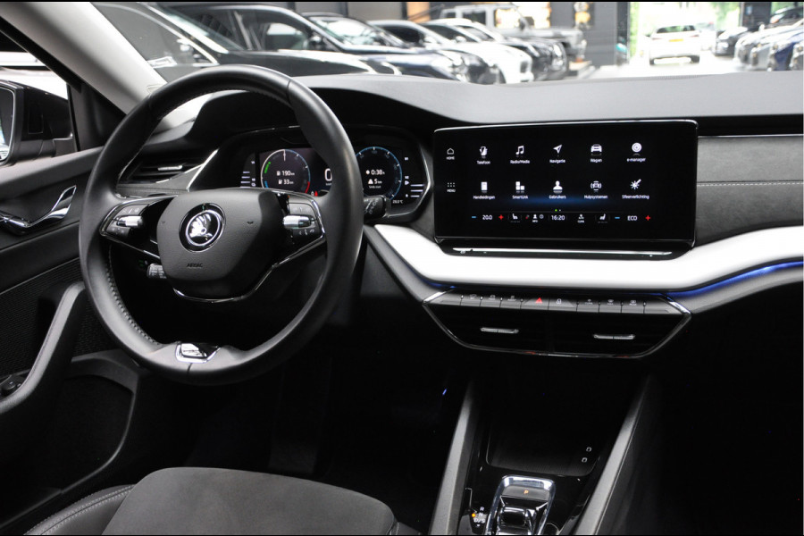 Škoda Octavia Combi 1.4 TSI iV PHEV Leder Memory Camera ACC Stuurverwarming Ambient Keyless Virtual Headup