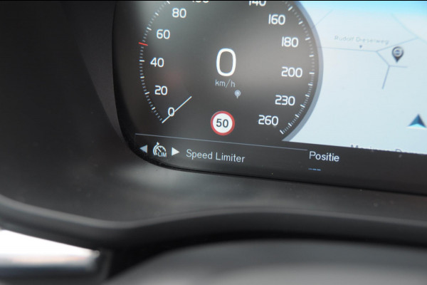 Volvo XC60 T5 250PK Automaat Inscription / Adaptieve cruise control / Trekhaak / Adaptieve koplampen / Parkeersensoren / Stoelverwarming / Lichtmetalen velgen / Keyless entry / Elektrische achterklep