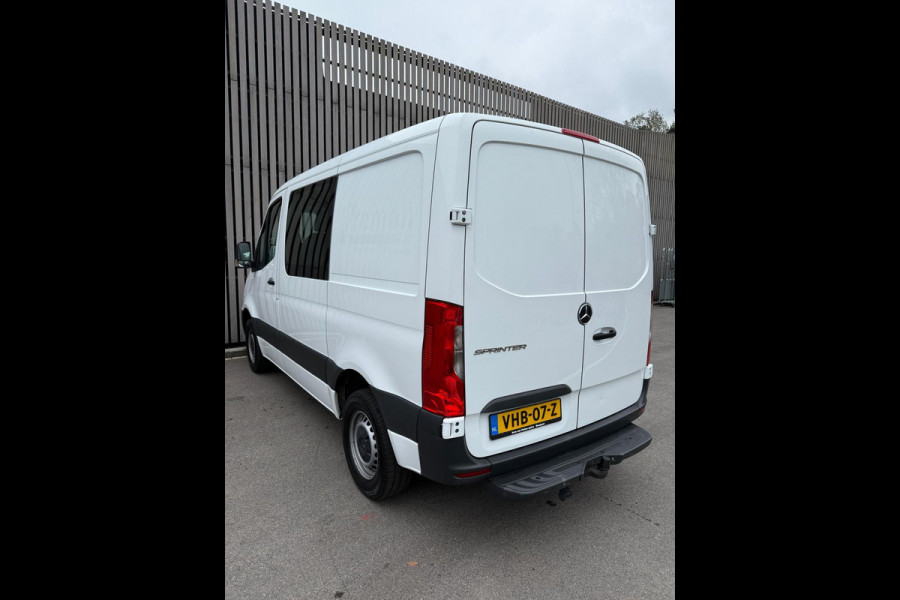 Mercedes-Benz Sprinter Automaat Dubbele Cabine / 6 persoons