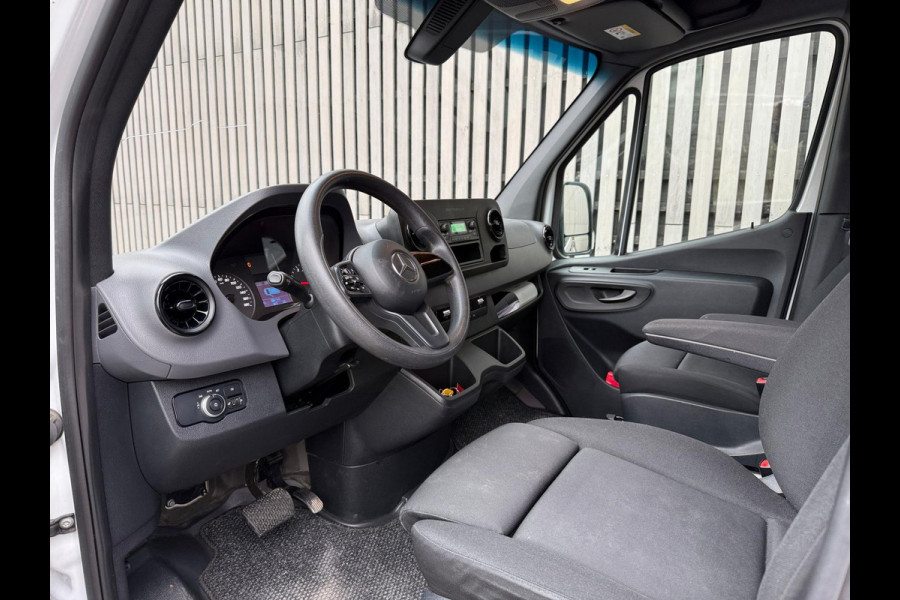 Mercedes-Benz Sprinter Automaat Dubbele Cabine / 6 persoons