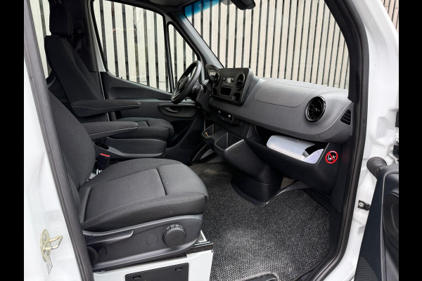 Mercedes-Benz Sprinter Automaat Dubbele Cabine / 6 persoons